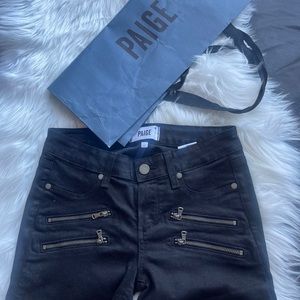 Paige woman jeans size 26 color black